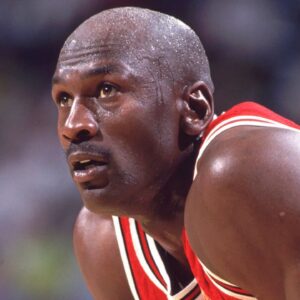Before Michael Jordan Signed $30,140,000 Deal, Analysts Claimed ‘Insulted’ MJ Could Sign With Knicks: “Jordan Would Make Reinsdorf Pay”