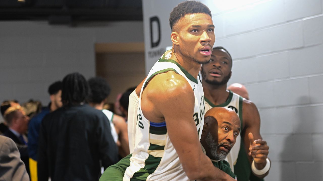 Is Giannis Antetokounmpo Playing Tonight vs Pistons? Bucks Issue Injury Report for 2x MVP After 64-Point Night
