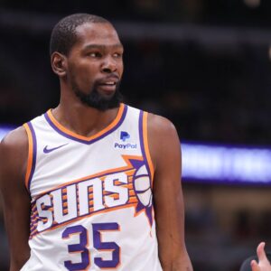 "I Hate You Too": Kevin Durant Beefs With Fans After Claiming Suns Are Not a Super Team