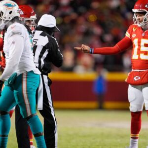 Question of Special Treatment Looms Over NFL Refs as Patrick Mahomes Changing Helmets Sparks Doubts