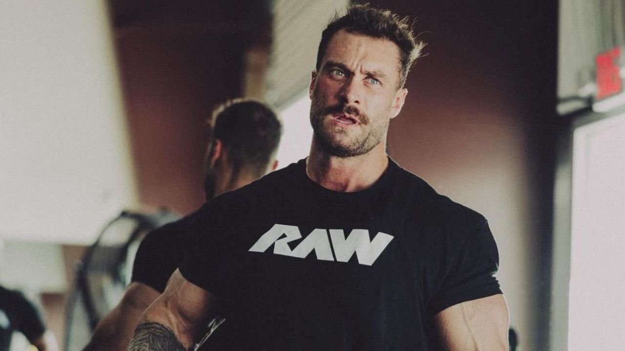 “It’s a Lifestyle”: Chris Bumstead Unveils Behind-the-Scenes of Being a Bodybuilder Dad