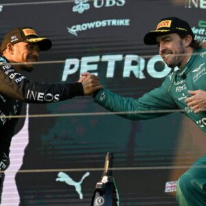 Ex F1 Team Boss Doesn’t Agree With Helmut Marko’s Opinion on Lewis Hamilton and Fernando Alonso