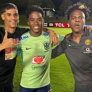 IShowSpeed attends Brazilian soccer team training and meets Luva De Pedreiro during his Brazil tour
