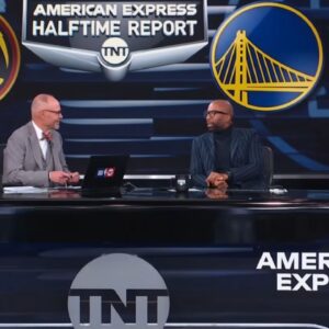 "Make Sure You Don't Roll off of That": Shaquille O'Neal Taunting Kenny Smith on Inside the NBA Has Ernie Johnson Hilariously Scared for His Safety