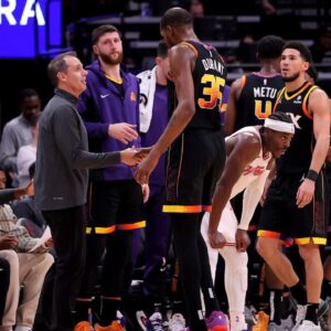 "I Don't Need Screens": Kevin Durant Disagrees With HC Frank Vogel As The Suns Get Blown Out By The Magic