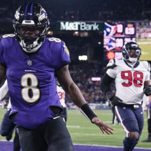 "As I Was Saying..": Lamar Jackson Laughs Over His Basketball Highlights While NFL Media Debates Extreme "Pressure" on Ravens QB