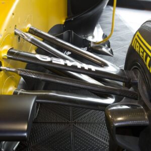 What Is the Difference Between a Push Rod and a Pull Rod Suspension in an F1 Car?