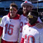 "Don't Be Throwing Ducks…": Tyreek Hill Sends Miami GP Sideline Plea To Mahomes After Viral Throw