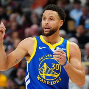 "Ain't No Excuses, All-Star Right?": Stephen Curry Hilariously Got Trash-Talked Into Missing A Windmill Dunk By High Schoolers