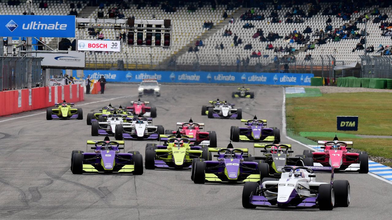 Bits and Parts of Fallen W-Series Goes Under the Gavel in Painful Reminder of F1 Failure