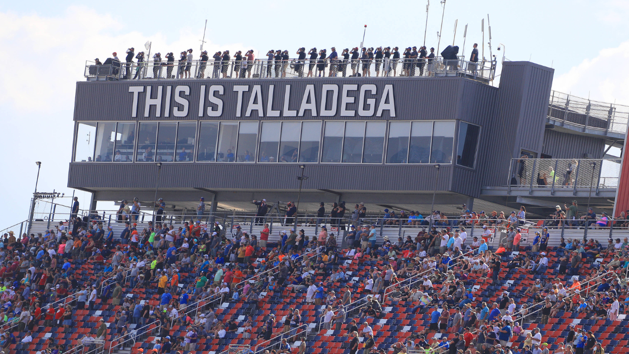 "Ricky Stenhouse Saved NASCAR": Fans Line Up in Support as Controversial Talladega Race Shatters Ratings