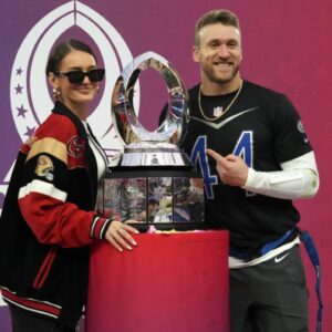 Kristin Juszczyk Pledges the Proceeds Of Her First Licenced NFL Gear Sale To a Great Cause In Honor Of Her Late Mother