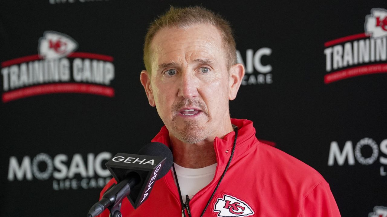 Only Coordinator With 4 Rings but Zero HC Interviews, Steve Spagnuolo Gets Asked the Ultimate Question: Does He Want the Head Coach Job?