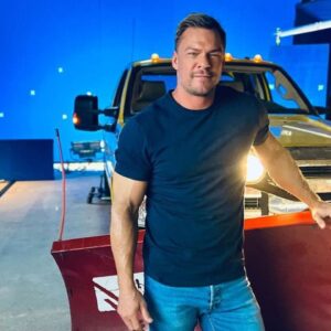 Reacher-Fame Alan Ritchson Unveils Workout and Physique Transformation in Men’s Health Exclusive