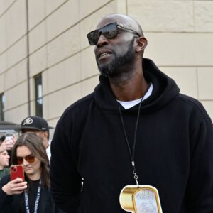 Kevin Garnett's Mom Didn't Believe He Would Go The NBA Straight From High School Until His Iconic 1995 SI Cover