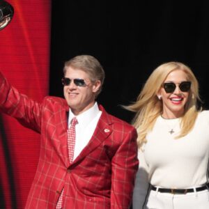 WATCH: Inside Footage of Clark Hunt’s Multi-Million Dollar ‘Mansion-Like Suite’ Above Arrowhead