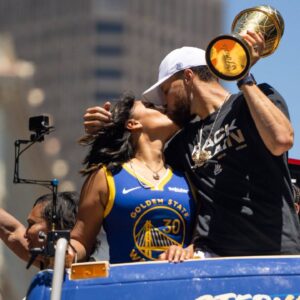 "My Whole Heart": Steph Curry's Wife Ayesha Posts PDA Picture on IG