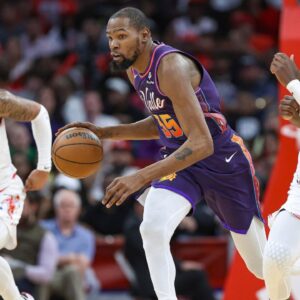 301 Points From Being Eclipsed By Kevin Durant, Shaquille O'Neal Shows The Suns Superstar Love For Moving Up The All Time Scoring List