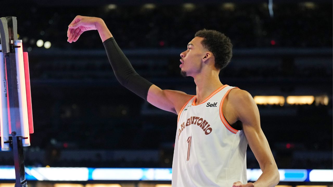 Has Anyone Won Dunk Contest and 3 Point Contest?