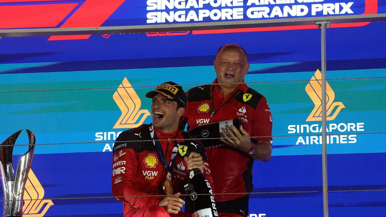 Frederic Vasseur Set to Face Testing Challenge as Carlos Sainz Puts Ferrari Boss in Tough Place