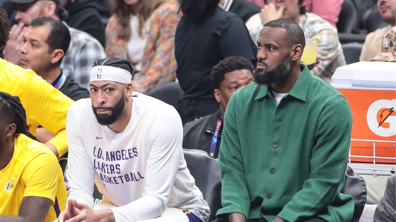 "AD You Just Gotta Do Better": LeBron James Listening To Silk's Lose Control At 80 MPH Has Gilbert Arenas Blaming Anthony Davis