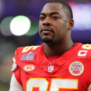 Chiefs Chris Jones Lashes Out At Those Who Gave His Owner An F Grade