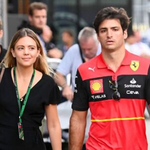 Carlos Sainz’s Ex-GF Isa Moves on From Year-Long Breakup; Makes New Relationship Official at Friend’s Wedding