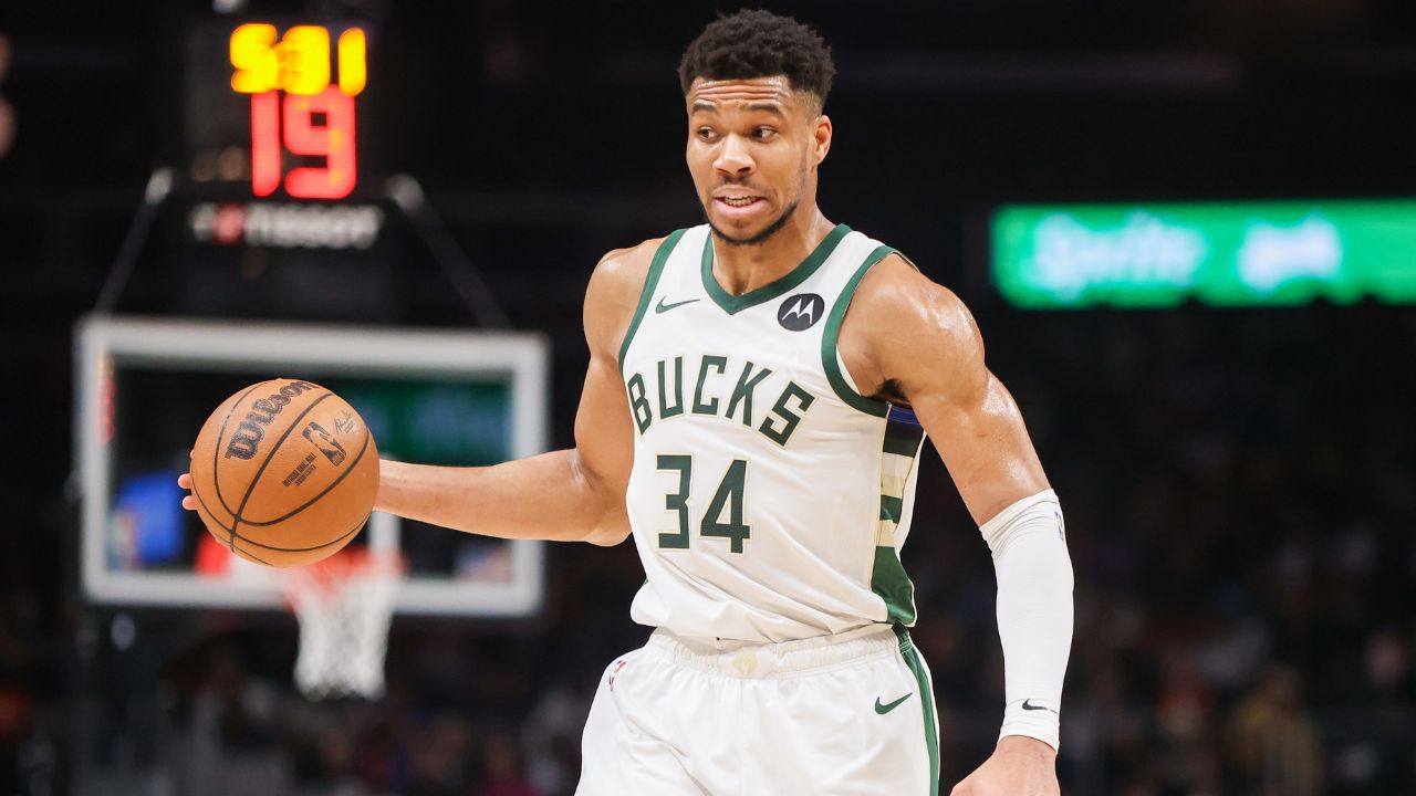 Hawks Announcers Mock Giannis Antetokounmpo Days After Trolling Jayson Tatum