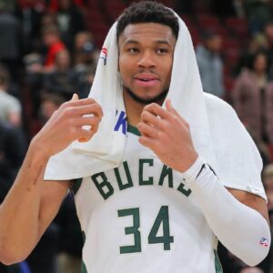 Giannis Antetokounmpo's Partner Mariah At Wisconsin Staple Culver's Has Bucks Fans Convinced He'll Never Leave Milwaukee