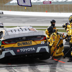 NASCAR Pit Crews: How hard is it to get a good pit crew in NASCAR?