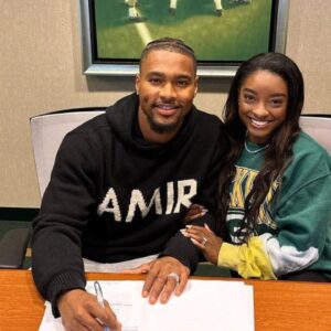 Simone Biles and Jonathan Owens Share Emotional Moment After Gymnast’s All-Around Gold Medal Win at the Paris Olympics