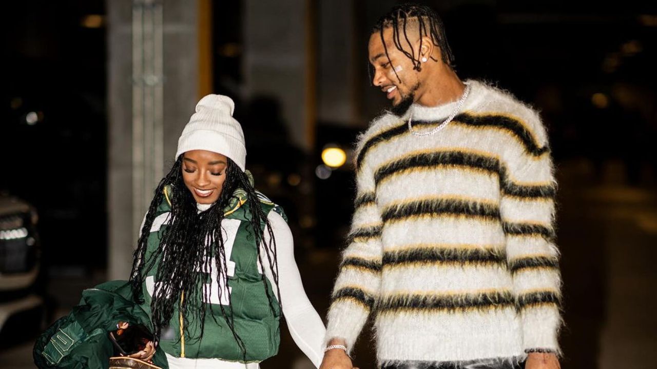 Simone Biles Prepares for Gold Over America Tour With an Adorable Message for Jonathan Owens