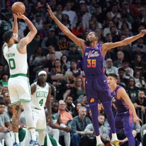 "Kevin Durant Had to Go to Phoenix to Become Likable": Redditors React to Jayson Tatum Getting Jersey Signed by KD