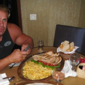 Jay Cutler Sheds Light on the Process of Optimizing Digestion to Avoid Bloating