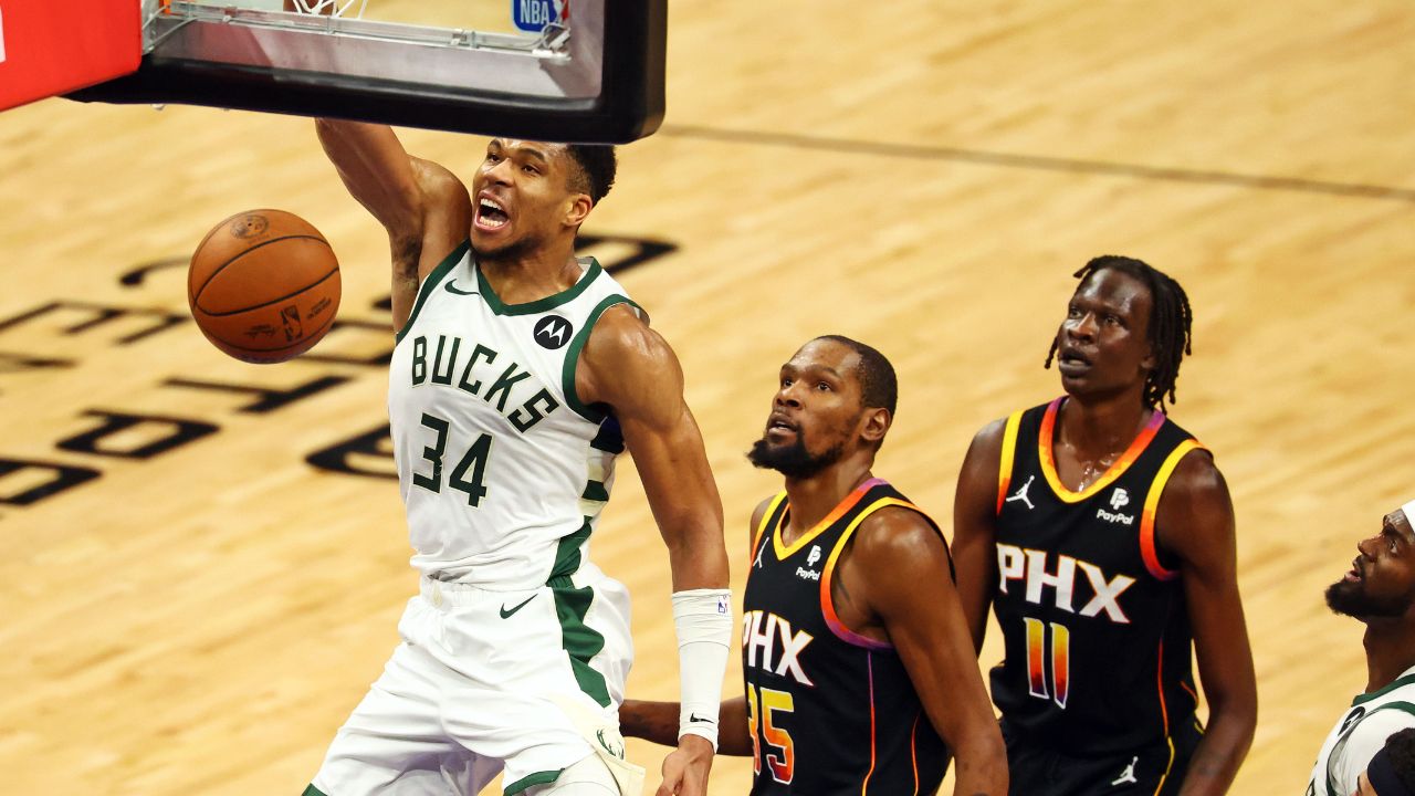 Bucks and Suns Battle Leaves Kevin Garnett and Paul Pierce Disagreeing: "Losing to the Lakers"