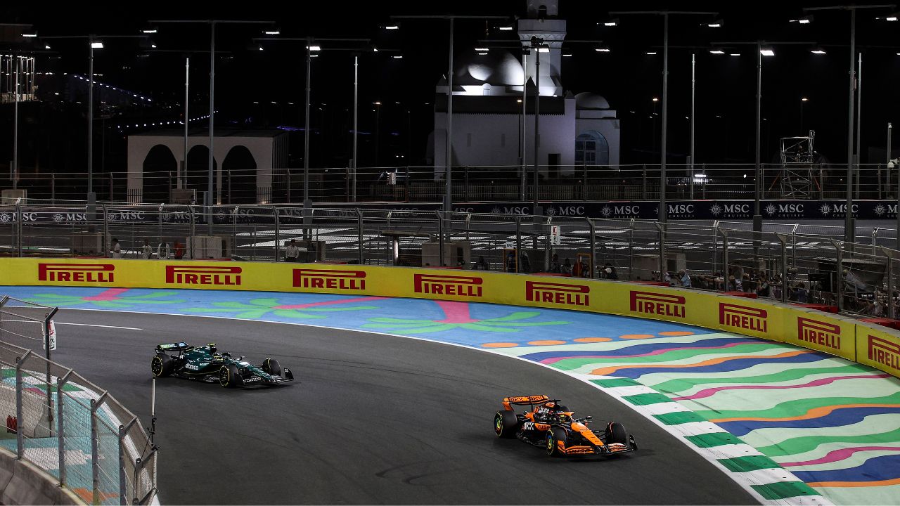 “It’s an Embarrassing Day”: Lewis Hamilton vs Lando Norris Exposes Mercedes’ Humiliating Reality