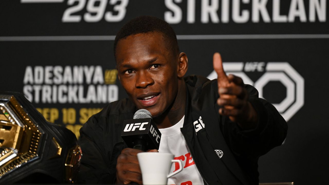 Israel Adesanya Fan Loses His Cool After $200,000 Bet Against Dricus Du Plessis Goes Wrong