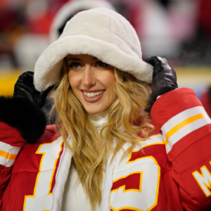 Brittany Mahomes Braves a No Makeup Look Despite Struggling With Her Skin