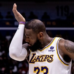 Lakers Expert Allie Clifton's Assessment of LeBron James Playing Heavy Minutes Anticipates Mental Preparedness for Playoffs