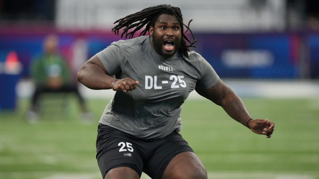 Ex-Scout Scratches Head Over Tennessee GM Picking Lineman With "Character Issues" in NFL Draft