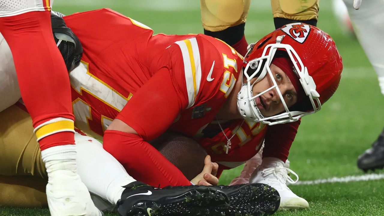 Patrick Mahomes Asked to Keep His Eyes Safe During Solar Eclipse by Caring Fans