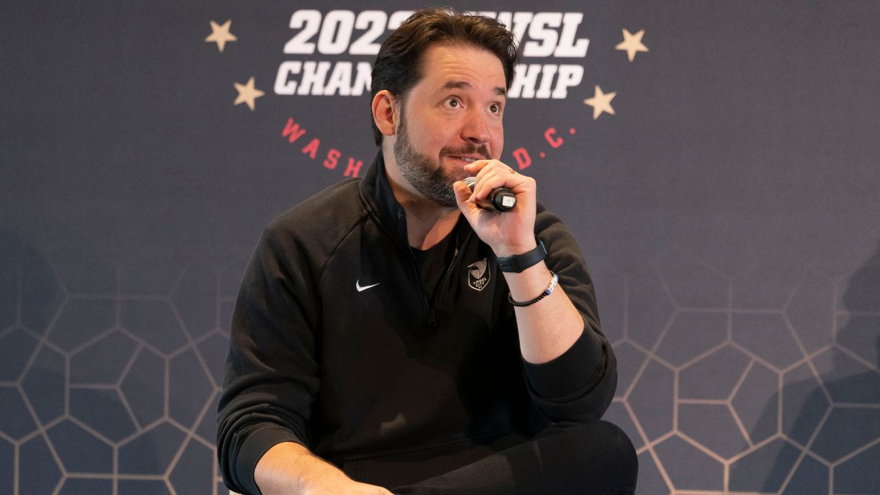 Serena Williams’ Husband & Co-founder Of Reddit Alexis Ohanian Details Potential Google Deal