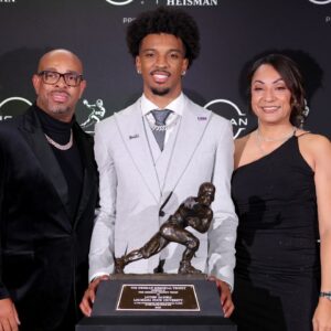 Jayden Daniels Cheekily Reminds Parents He Can Take Care of Them but "They Still Gotta Work"