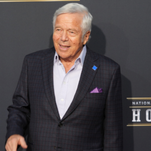 Greg Bedard Boldly Advices Patriots Owner Robert Kraft to Kindly Step Down; "Fans are Demanding Answers"