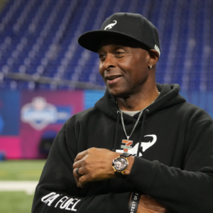 Jerry Rice Gives the Formula Required to Break His Unbreakable Record; "Played When I Had Nagging Injuries"