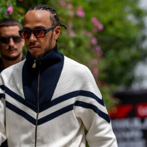 While Mercedes Continues to Disappoint, Lewis Hamilton Beams With Joy Thanks to Arsenal