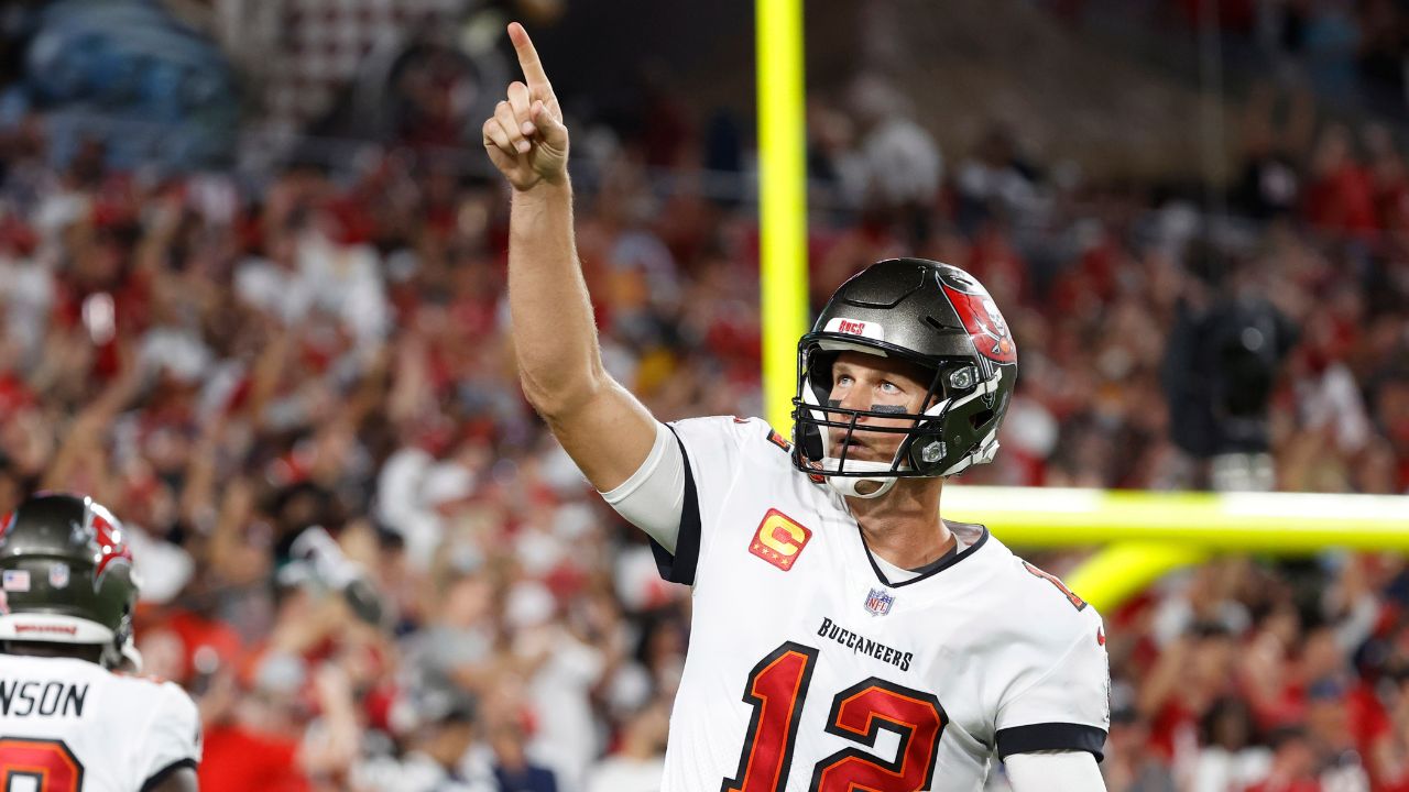 Can Tom Brady Emulate Michael Jordan's Unretirement in the NFL? NFL Expert Explains