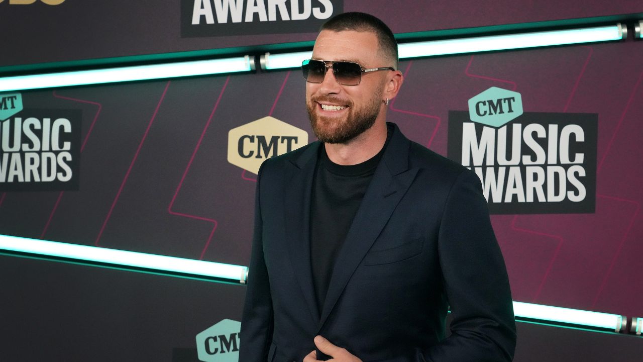 ‘Are You Smarter Than a Celebrity?’: How Much Did Host Travis Kelce’s Outfit Cost?