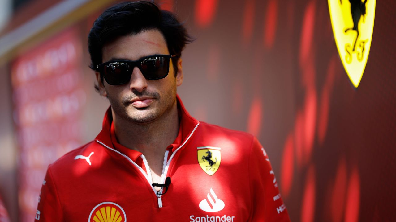 “Criticize as Much as You Want”- When Carlos Sainz Bashed Fans for Questioning Game of Thrones’ Series Finale