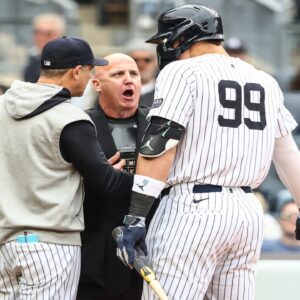 A Cracking in Aaron Judge's Calm Puts Daylight Between Him and Derek Jeter's Leadership